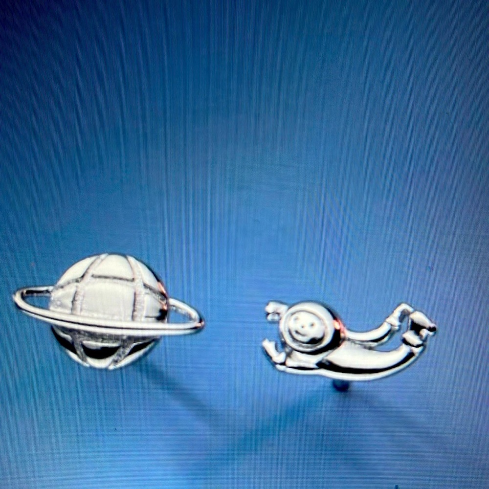 925 Sterling Silver Asymmetrical Planet Minimalist Stud Earring